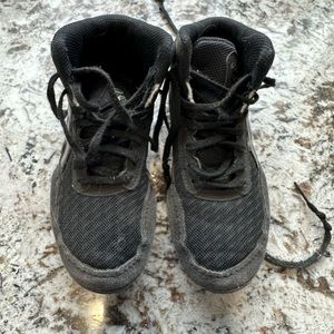 Boys wrestling shoes